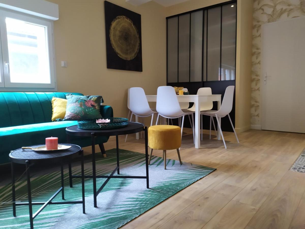 Les Loges De Montauban Exterior foto
